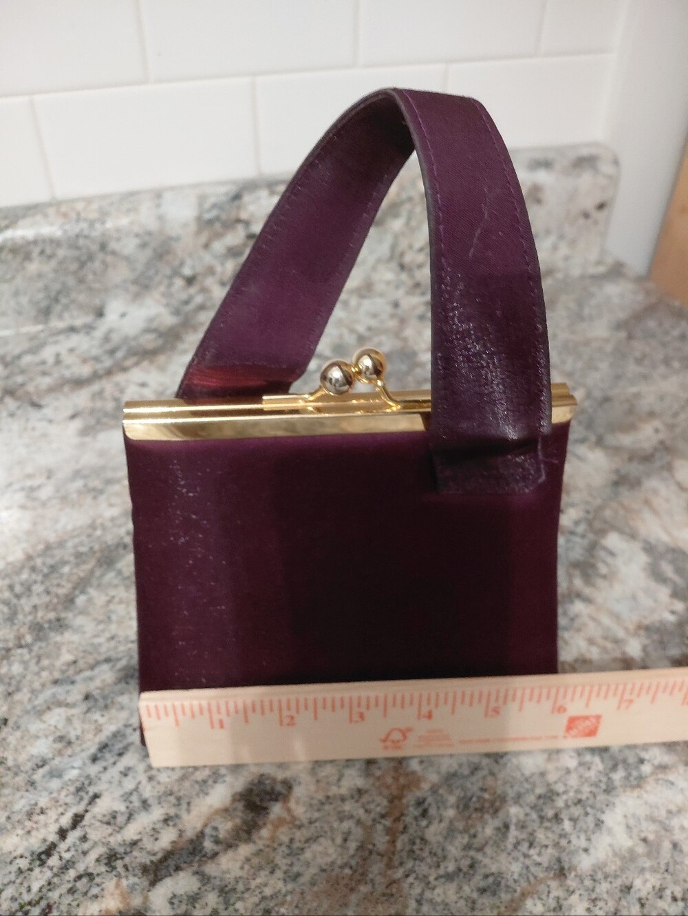 Jessica McClintock Plum Gold Shimmery Satin Evening Bag W/Kisslock Closure - Picture 7 of 9